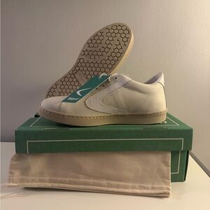 Tournament Classic Sneaker